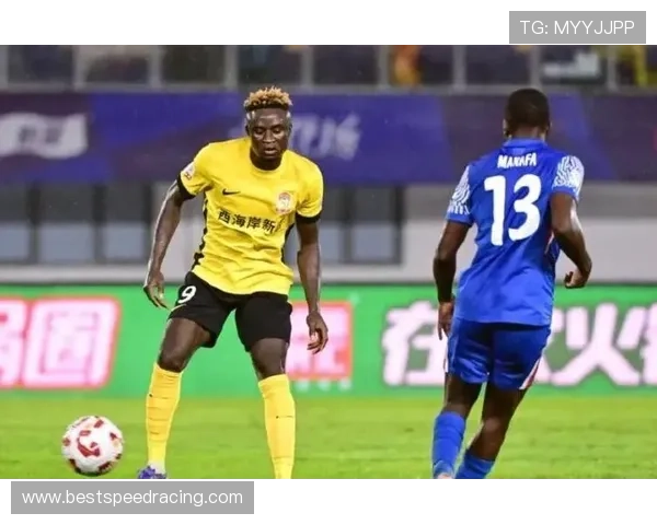 青岛西海岸轻装上阵,邵佳一精心备战迎战成都蓉城 青岛西海岸轻装上阵,邵佳一精心备战迎战成都蓉城