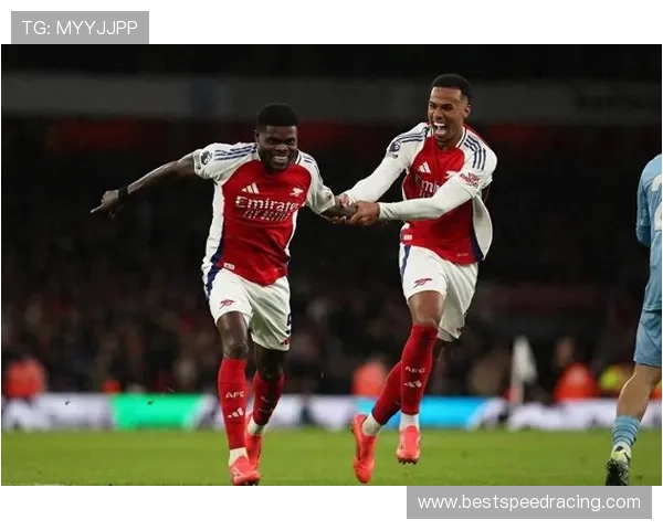 阿森纳2-0布伦特福德，梅里诺头球破门萨卡锁定胜局