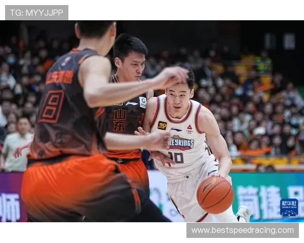 郭昊文透露夏窗拒绝NBA活塞队训练营合同，称更聚焦CBA赛场